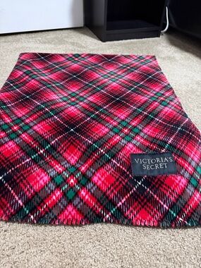 Victoria's Secret Red and Green Plaid Mini Skirt